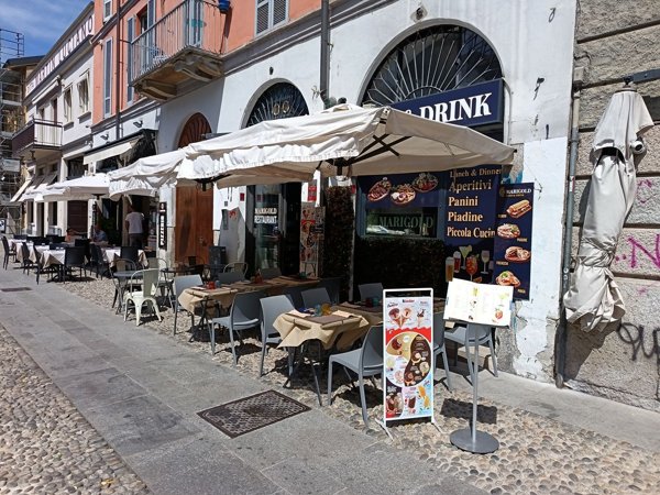 negozio in affitto a Milano in zona Porta Genova