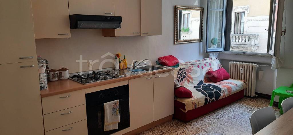 appartamento in affitto a Milano in zona Città Studi