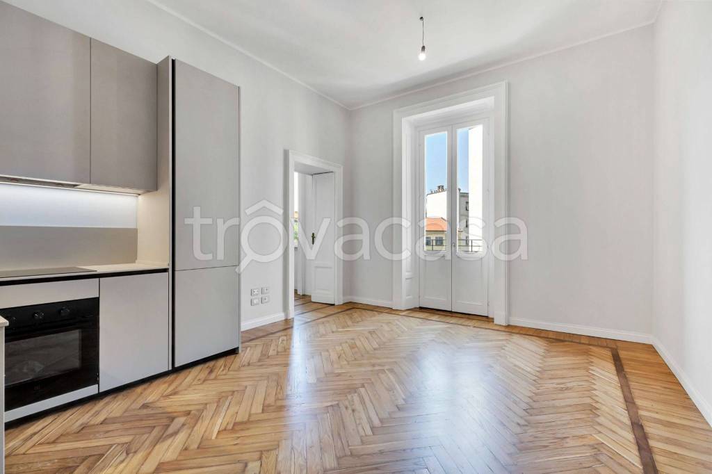 appartamento in affitto a Milano in zona Sant'Ambrogio