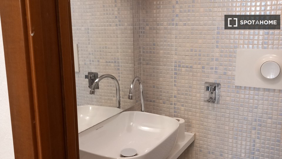 ufficio in affitto a Milano in zona Porta Ticinese