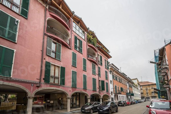 casa indipendente in affitto a Milano in zona Morivione