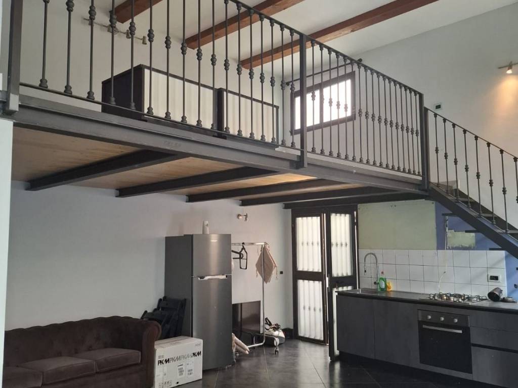 appartamento in affitto a Milano in zona Sant'Ambrogio