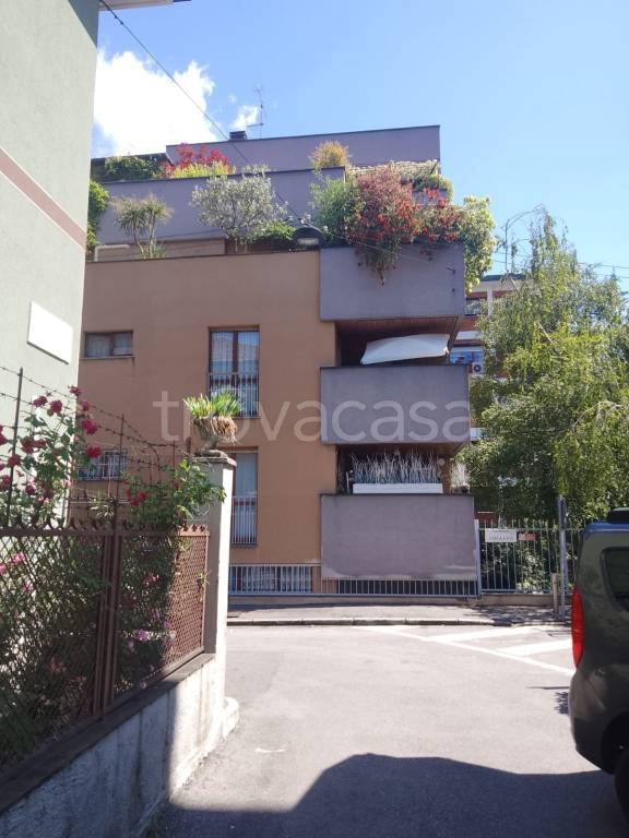 appartamento in affitto a Milano in zona Ghisolfa