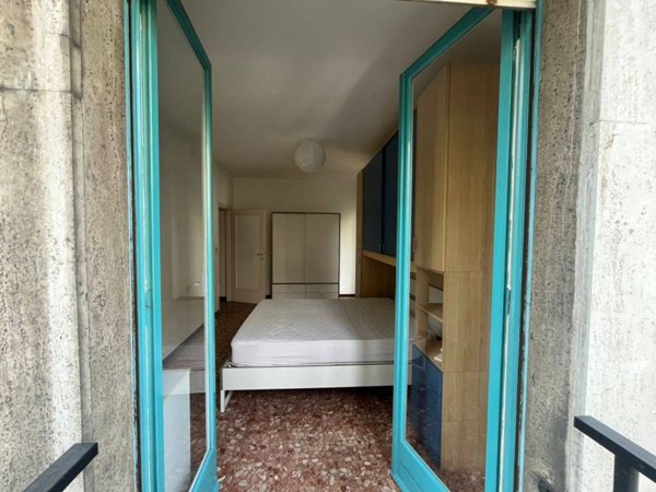 appartamento in affitto a Milano in zona Famagosta