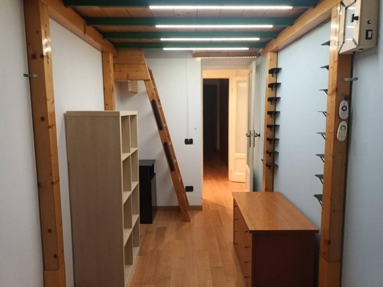 appartamento in affitto a Milano in zona Isola
