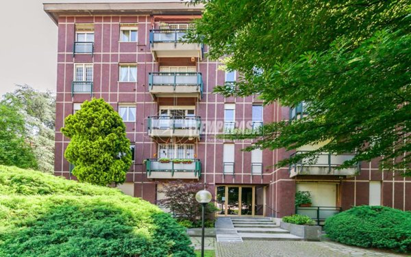appartamento in affitto a Milano in zona QT8