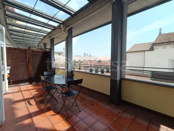 appartamento in affitto a Milano