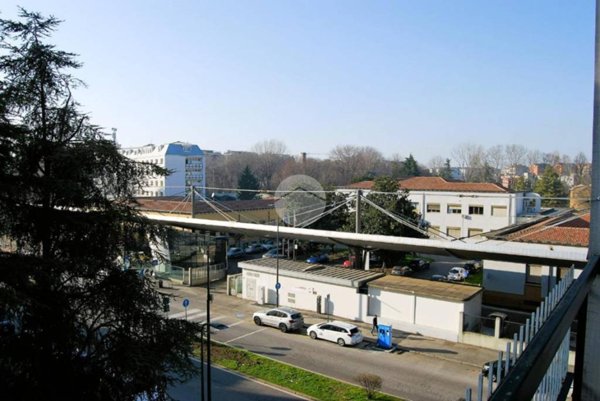 appartamento in affitto a Milano in zona Lorenteggio