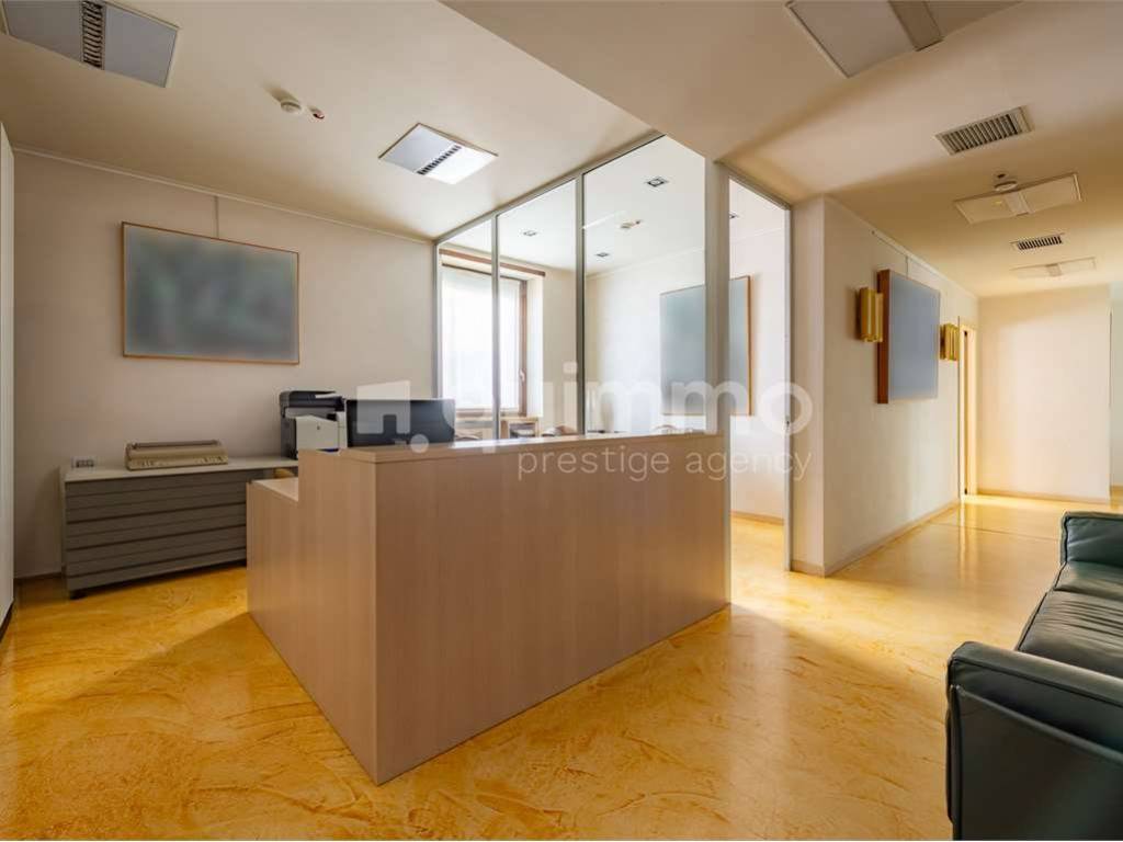 ufficio in affitto a Milano in zona Guastalla