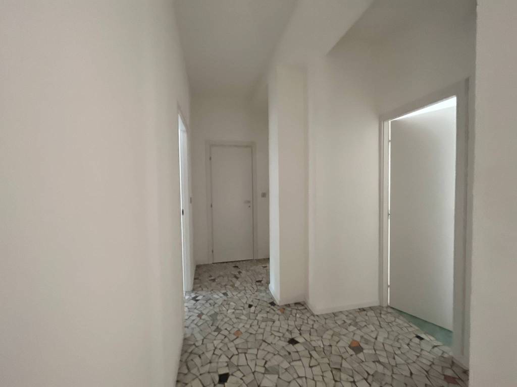 appartamento in affitto a Milano in zona Famagosta