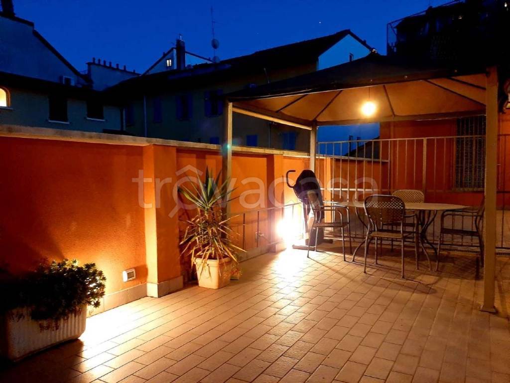 appartamento in affitto a Milano