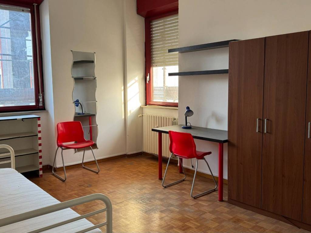 appartamento in affitto a Milano in zona Famagosta