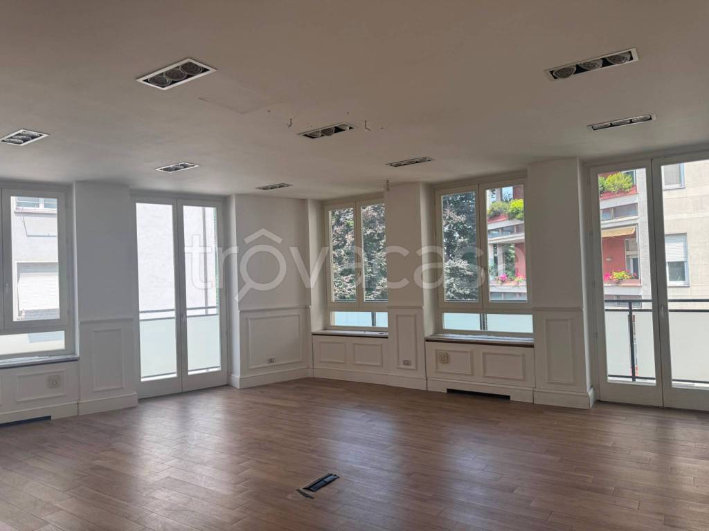 ufficio in affitto a Milano