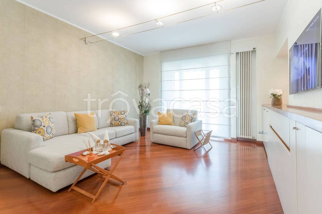 appartamento in affitto a Milano in zona Solari