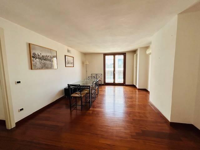 appartamento in affitto a Milano in zona Sant'Ambrogio