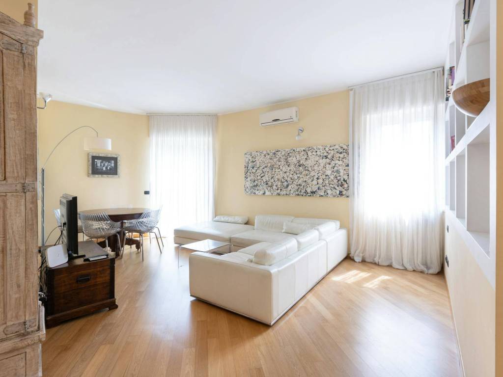 appartamento in affitto a Milano in zona Solari
