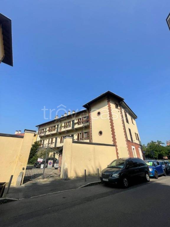 appartamento in affitto a Milano in zona Ronchetto sul Naviglio
