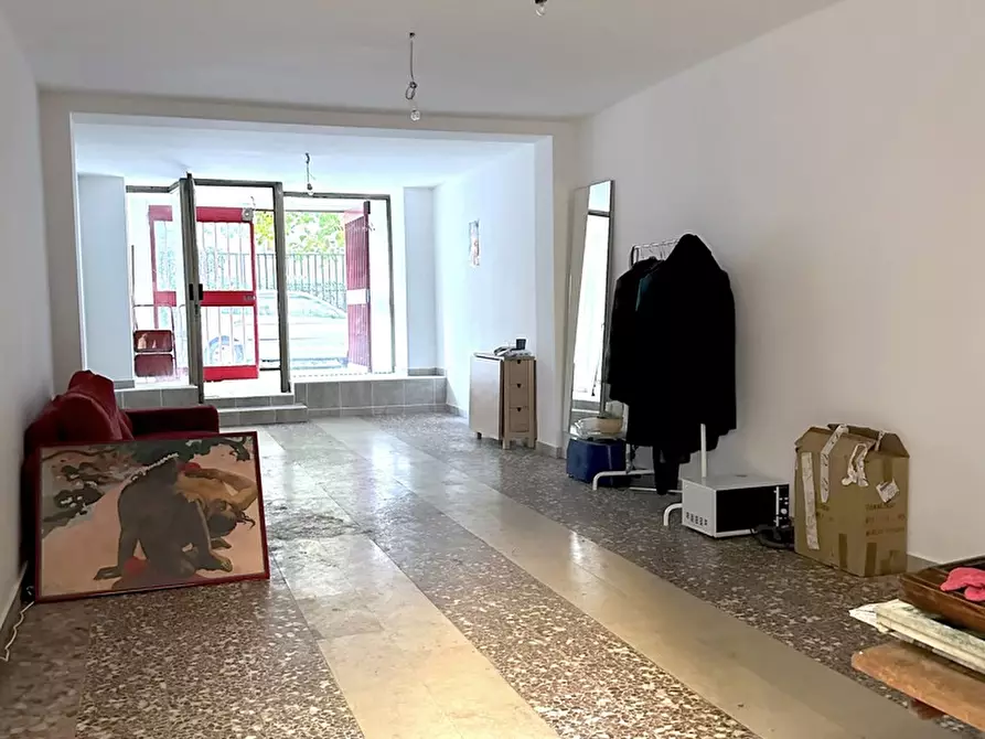 negozio in affitto a Milano in zona Solari