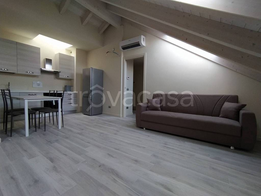 appartamento in affitto a Milano in zona Vigentino