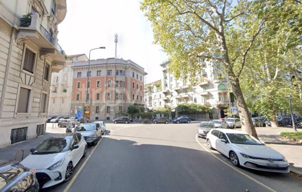 negozio in affitto a Milano in zona Solari