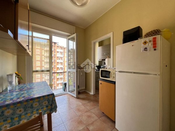 appartamento in affitto a Milano in zona Lorenteggio