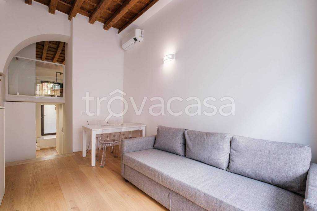 appartamento in affitto a Milano