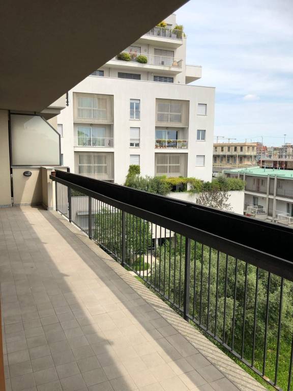 appartamento in affitto a Milano in zona Cascina dei Pomi