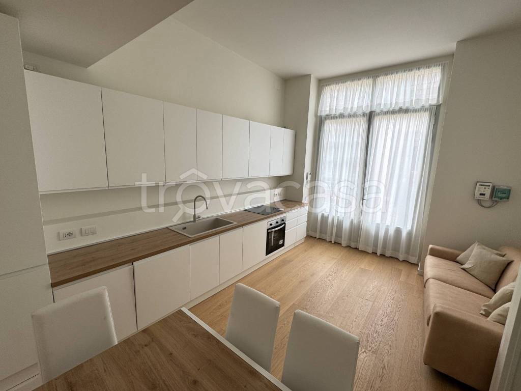 appartamento in affitto a Milano in zona Sant'Ambrogio