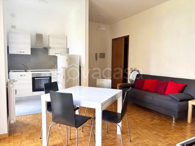 appartamento in affitto a Milano in zona Porta Romana