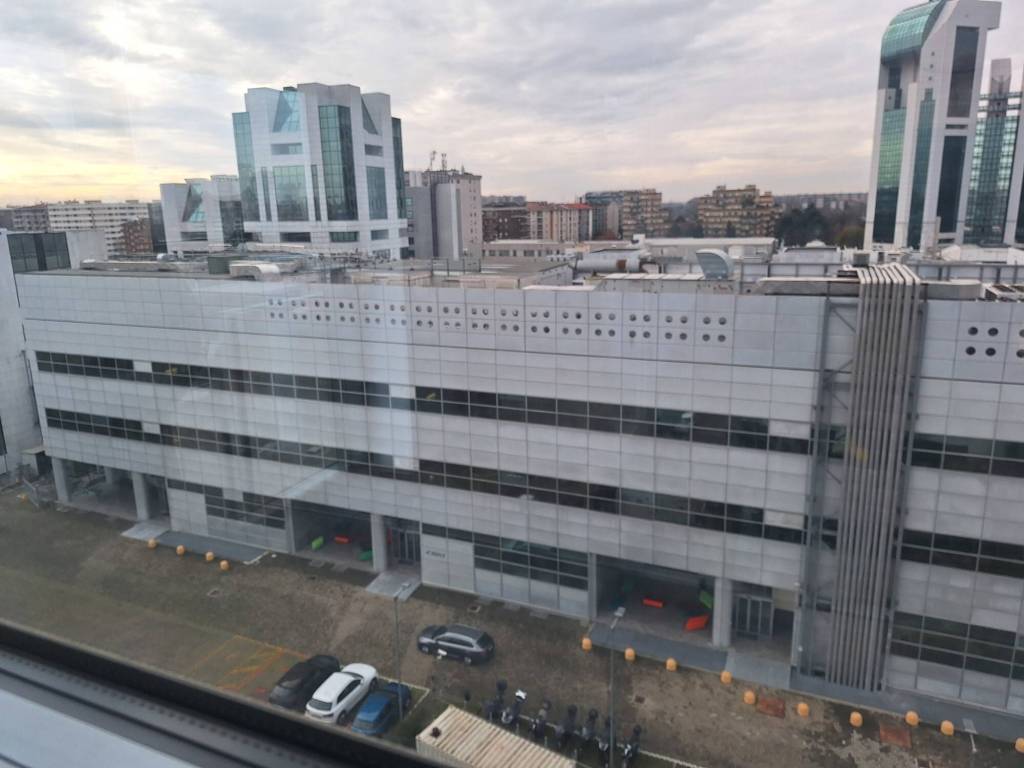 ufficio in affitto a Milano in zona Baggio