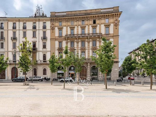negozio in affitto a Milano