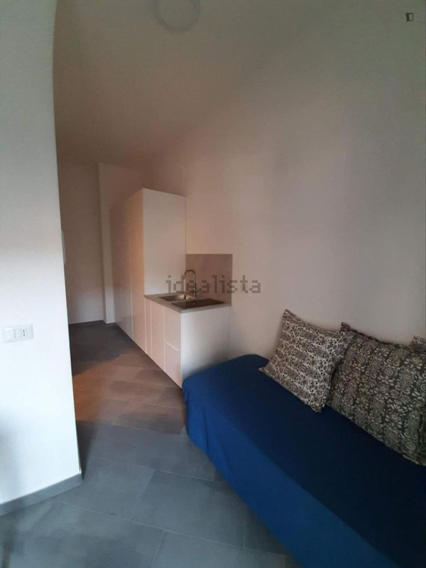 monolocale in affitto a Milano in zona Quarto Oggiaro
