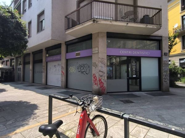 negozio in affitto a Milano in zona Isola