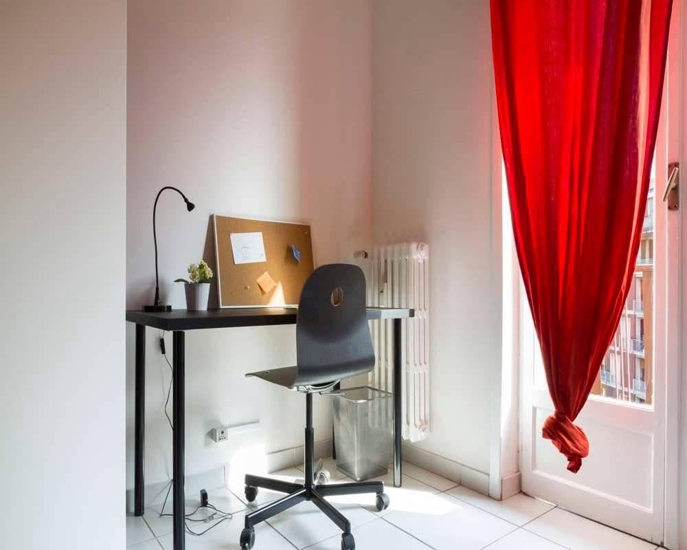 appartamento in affitto a Milano in zona Lorenteggio