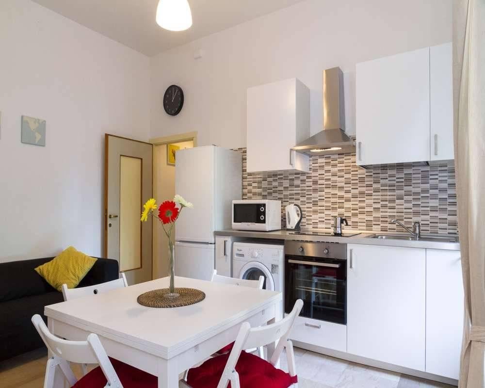 appartamento in affitto a Milano in zona Lorenteggio
