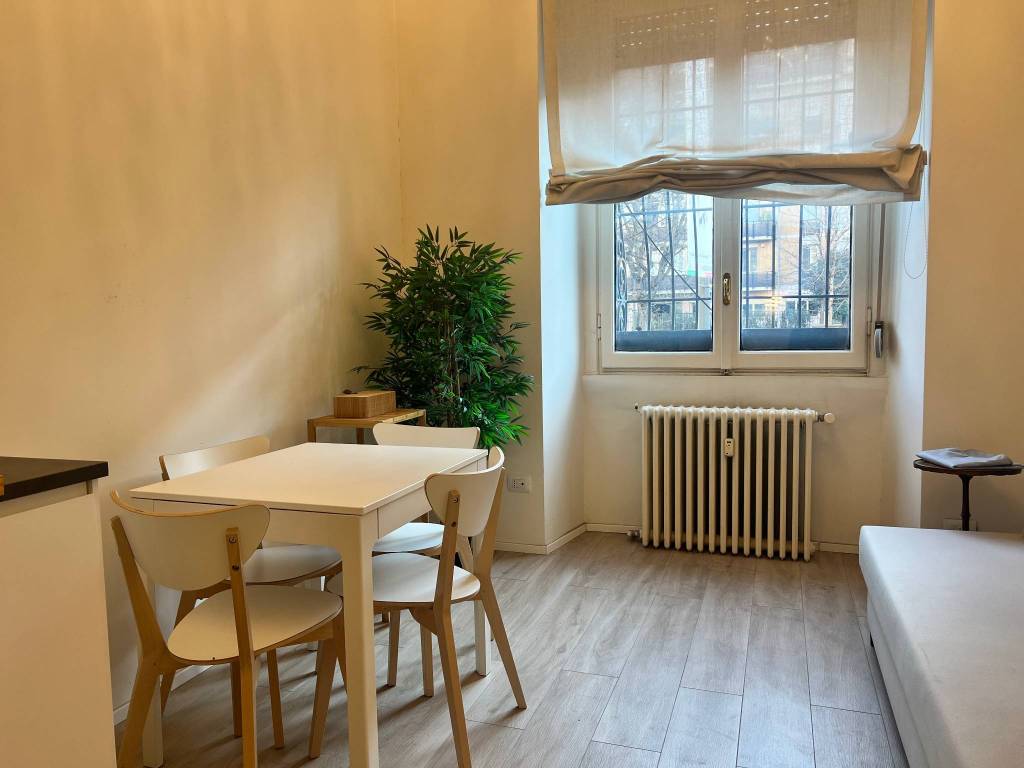 appartamento in affitto a Milano in zona Guastalla
