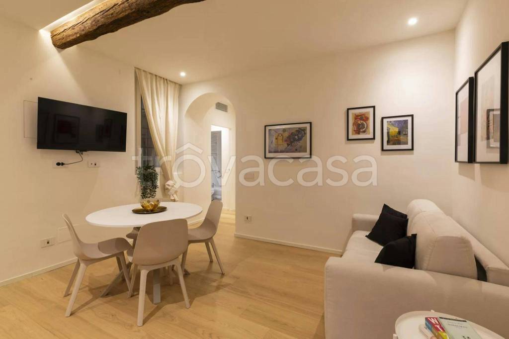 appartamento in affitto a Milano in zona Porta Genova
