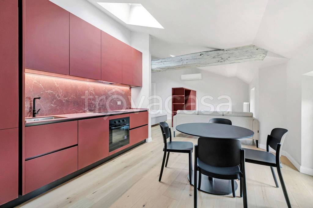 appartamento in affitto a Milano