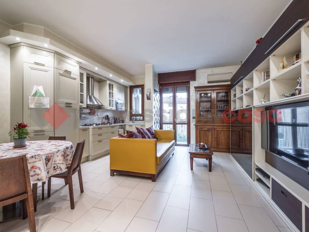 appartamento in affitto a Milano in zona Famagosta
