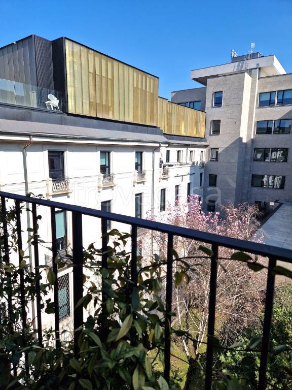 appartamento in affitto a Milano in zona Cadorna