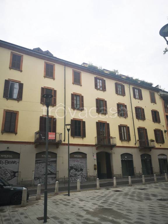 appartamento in affitto a Milano in zona Porta Genova