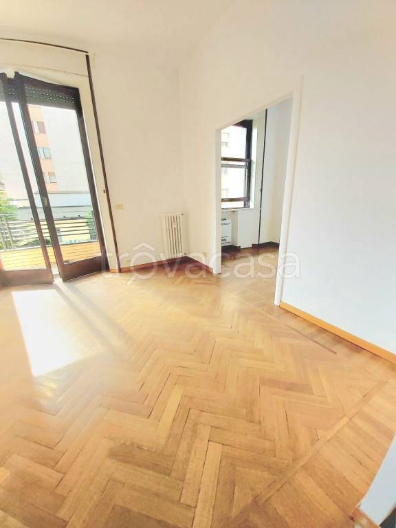 appartamento in affitto a Milano in zona Centro Direzionale