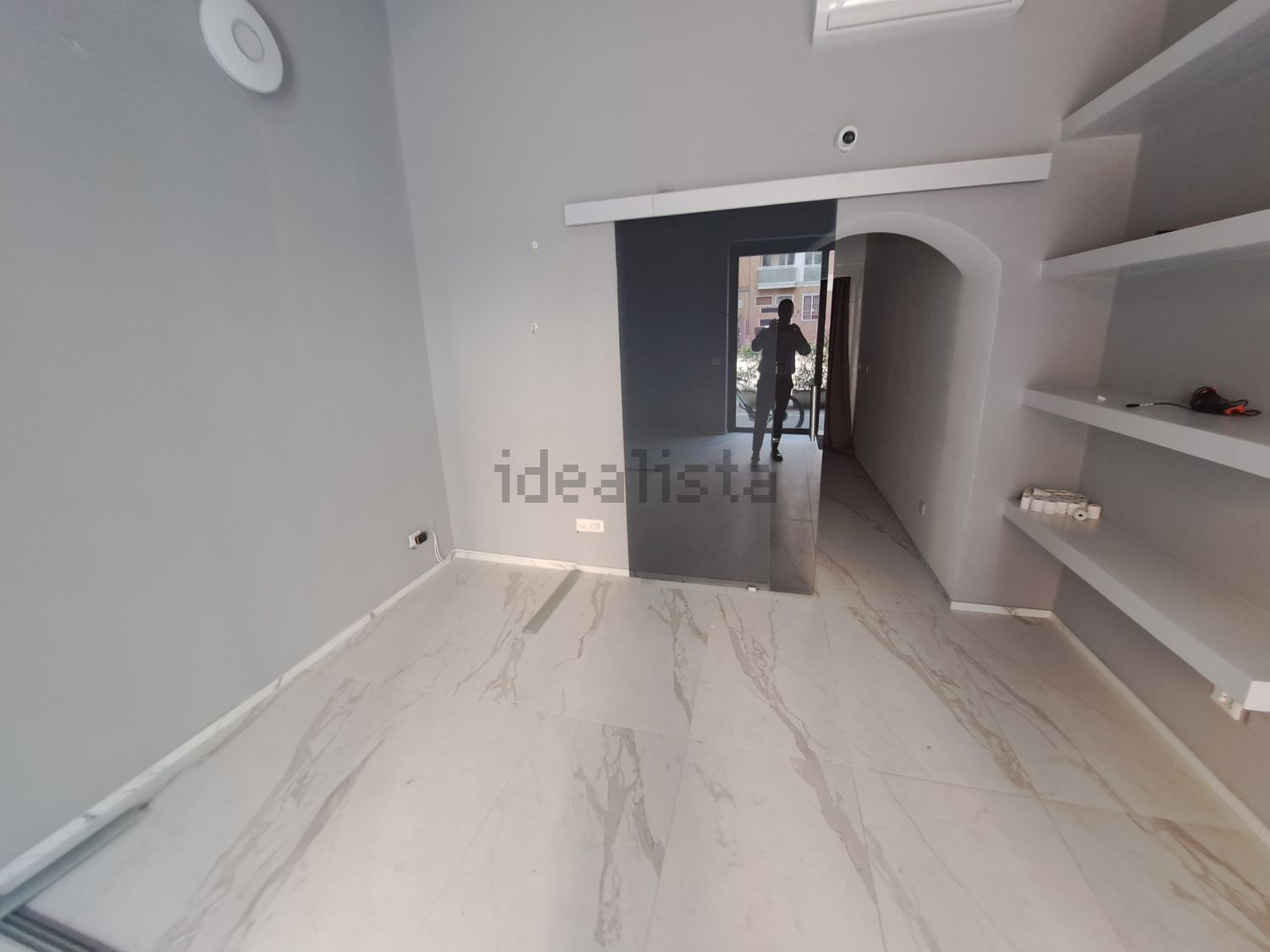 negozio in affitto a Milano
