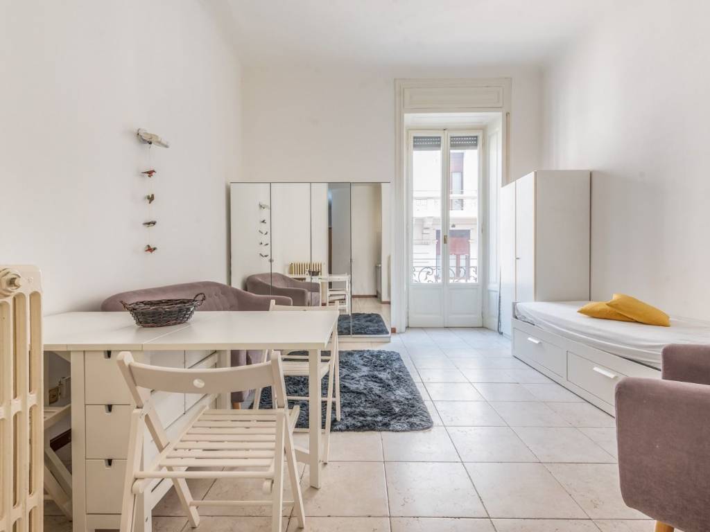 appartamento in affitto a Milano in zona Guastalla