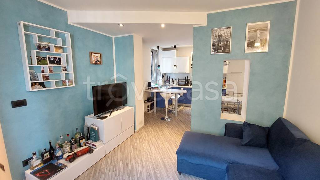 appartamento in affitto a Milano in zona Isola