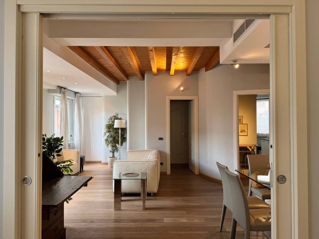 appartamento in affitto a Milano in zona Sant'Ambrogio