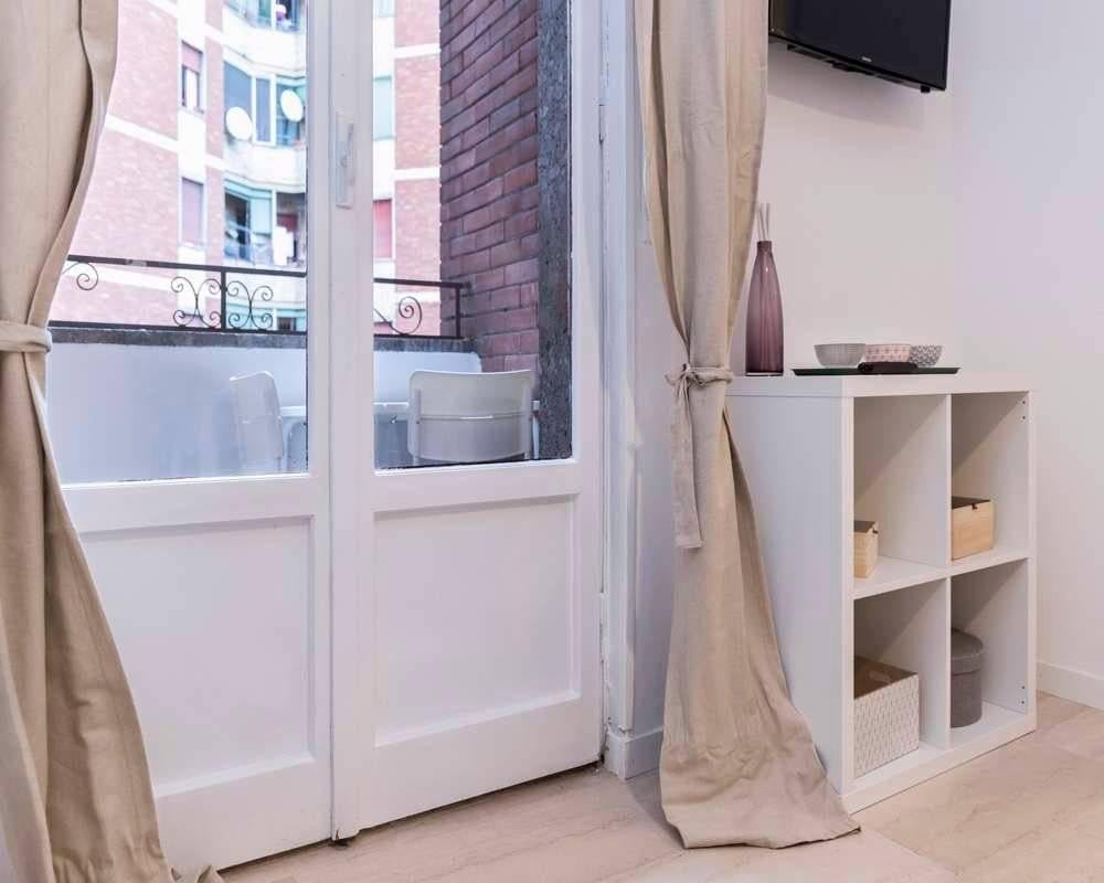appartamento in affitto a Milano in zona Lorenteggio
