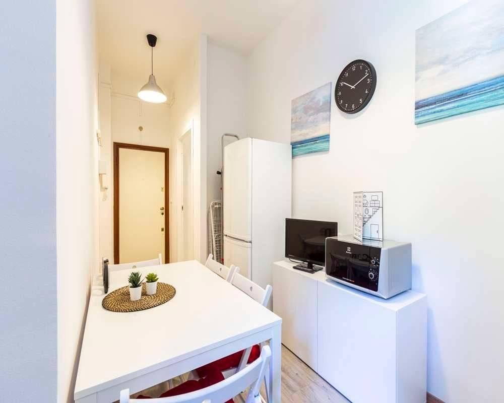 appartamento in affitto a Milano in zona Lorenteggio