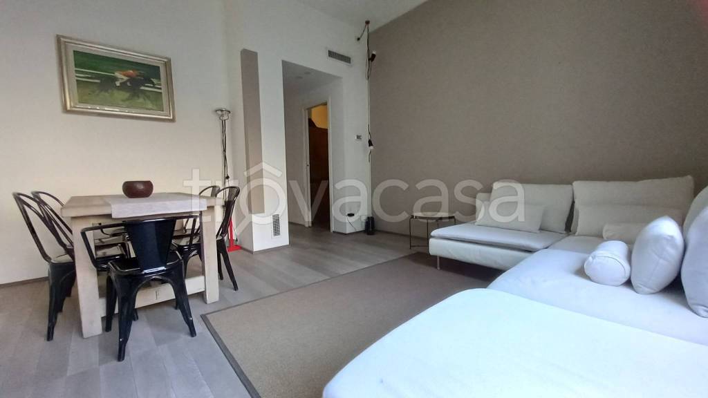 appartamento in affitto a Milano in zona Porta Nuova