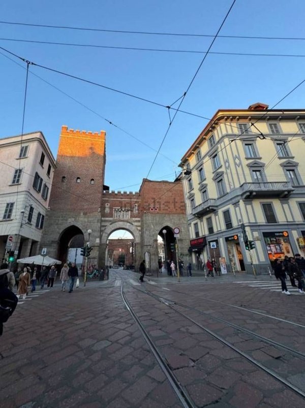 negozio in affitto a Milano in zona Porta Ticinese